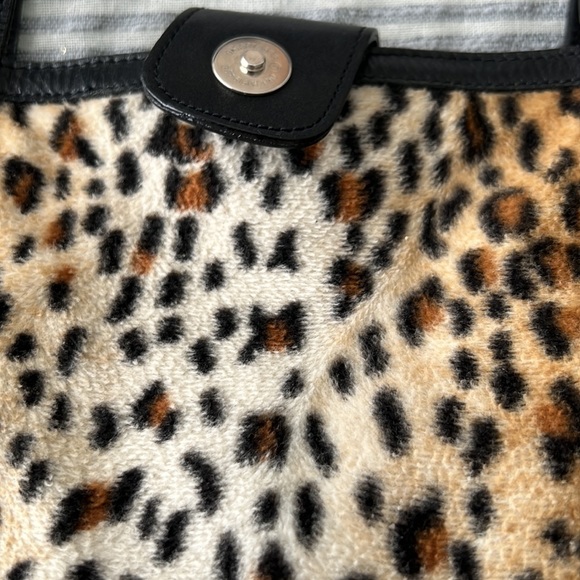 Maxx New York faux fur leopard print handbag - Picture 8 of 9